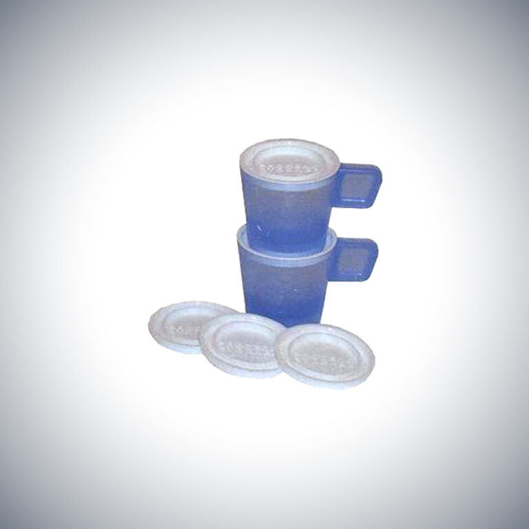 Medikamentenbecher mit Deckel